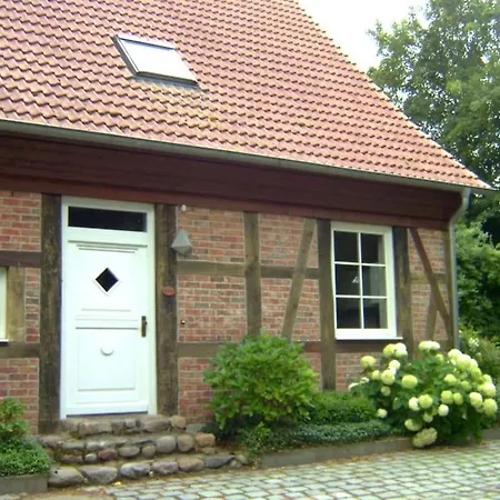 With 2 Bedrooms Vakantiehuis Garz (Rugen)