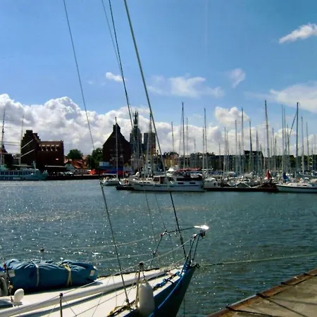 With 2 Bedrooms Vakantiehuis
